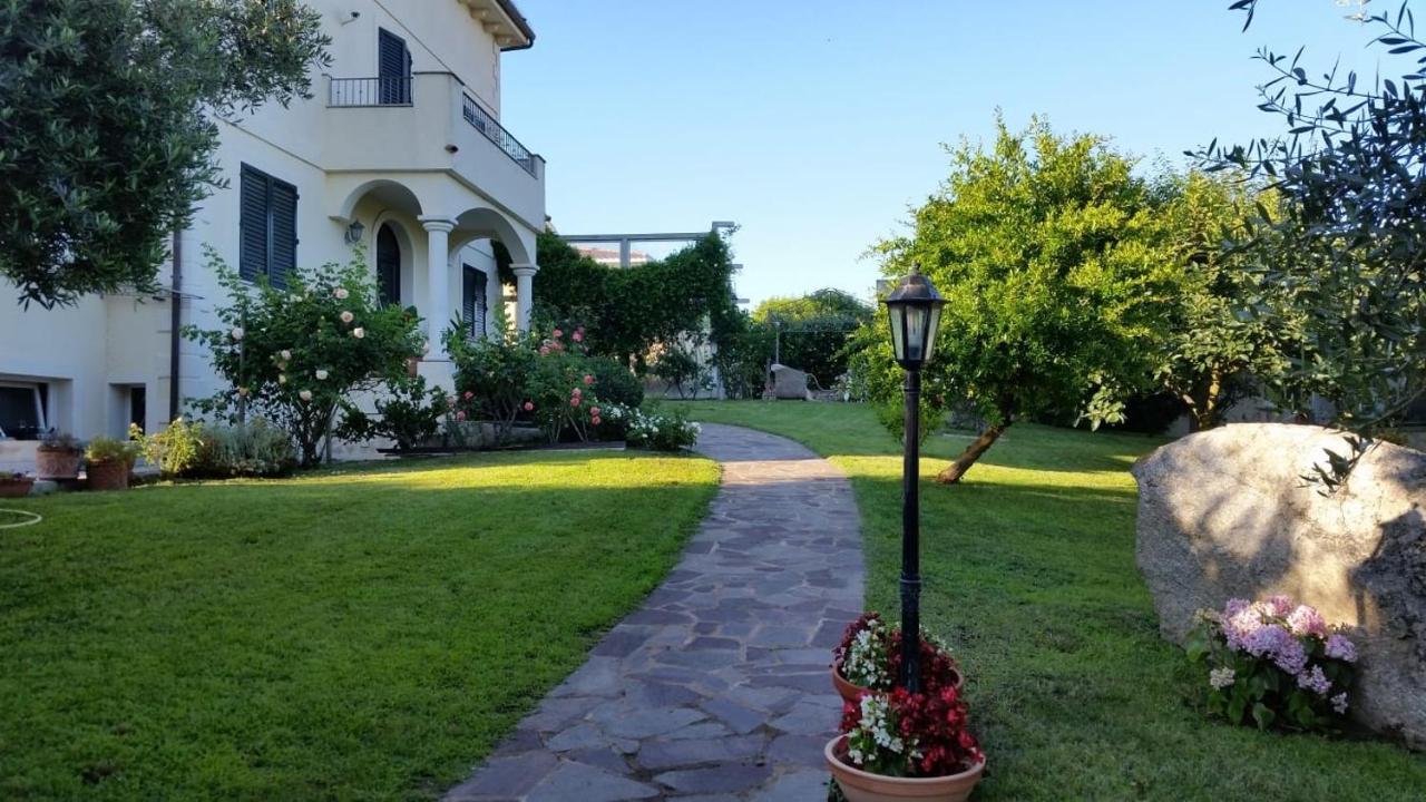 Villa Luce B&B オルビア エクステリア 写真